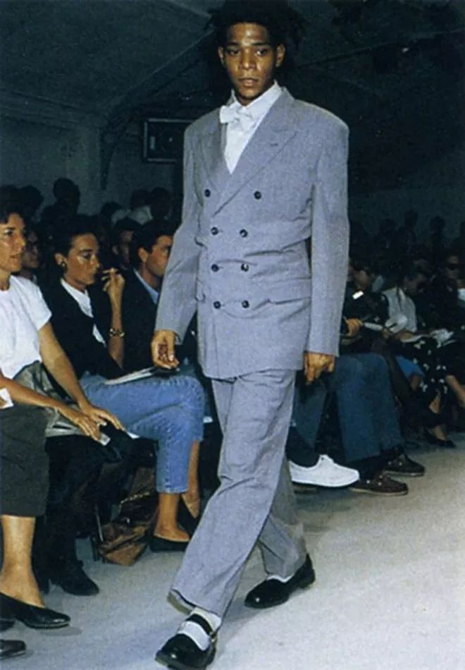 Coach用三条线索，带你穿越回纽约的八零年代。