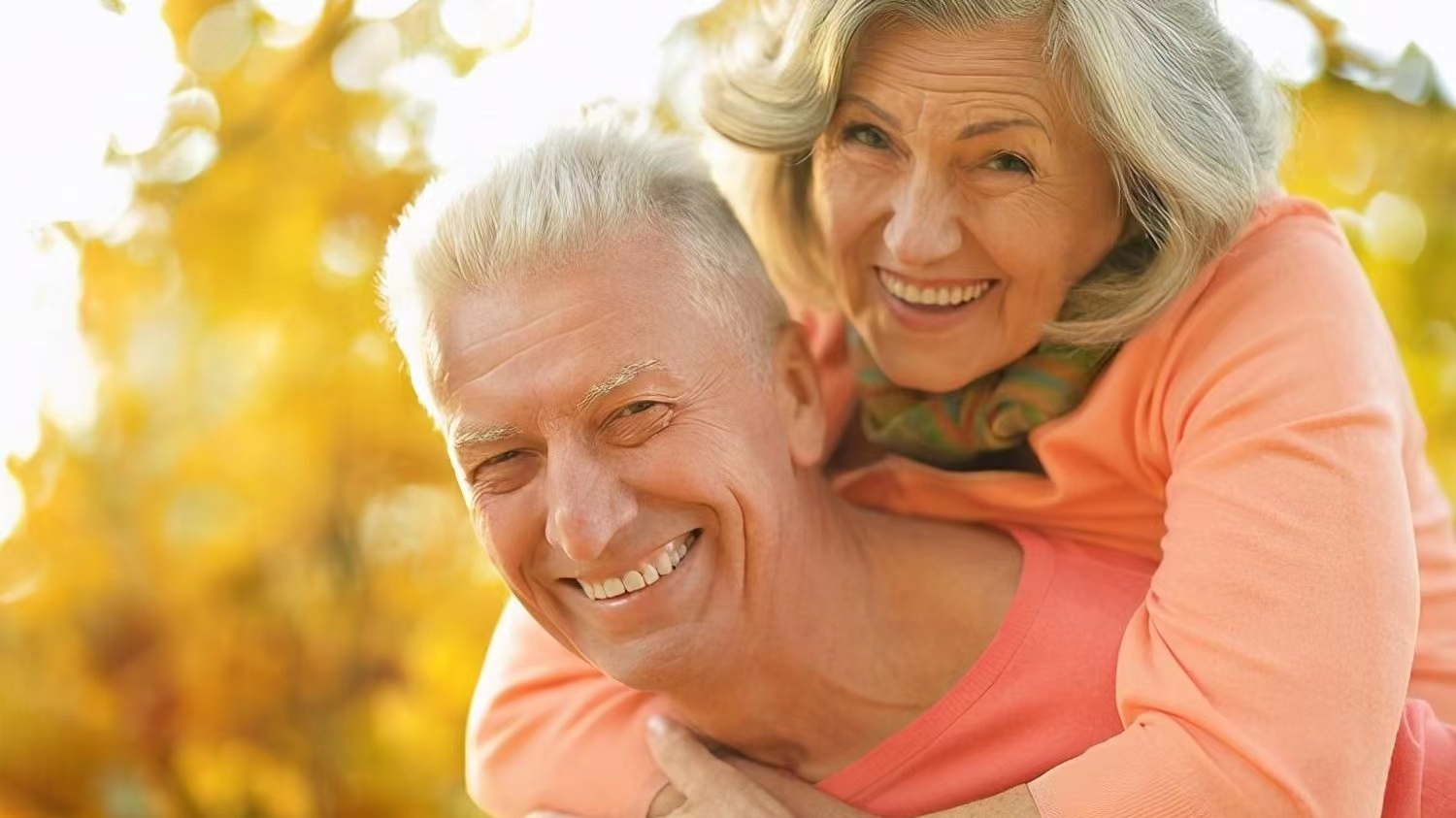 中老年夫妻应怎样生活,人到中年还需要友情吗