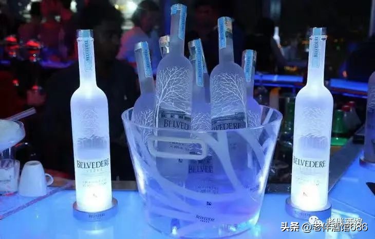 伏特加全都是无色无味的吗,伏特加的3种标配