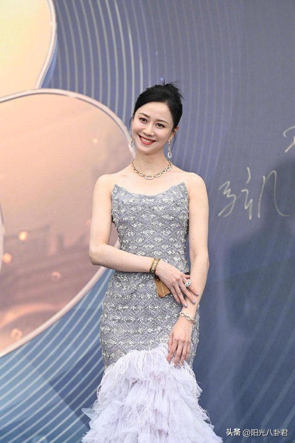 李宇春古装和姚晨对戏,李宇春香奈儿周迅姚晨
