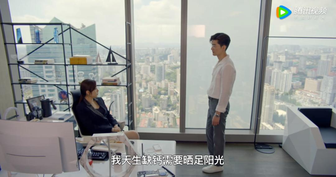 集体打一星，开分2.4，年度恶臭烂剧