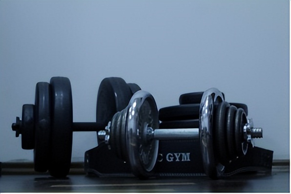 哑铃壶铃推荐买多少kg,哑铃软壶铃