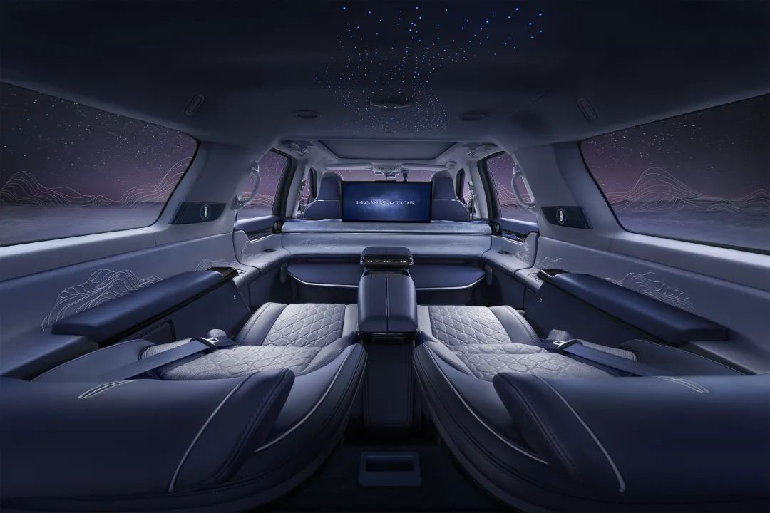 林肯领航员横躺,林肯壹号和领航员区别