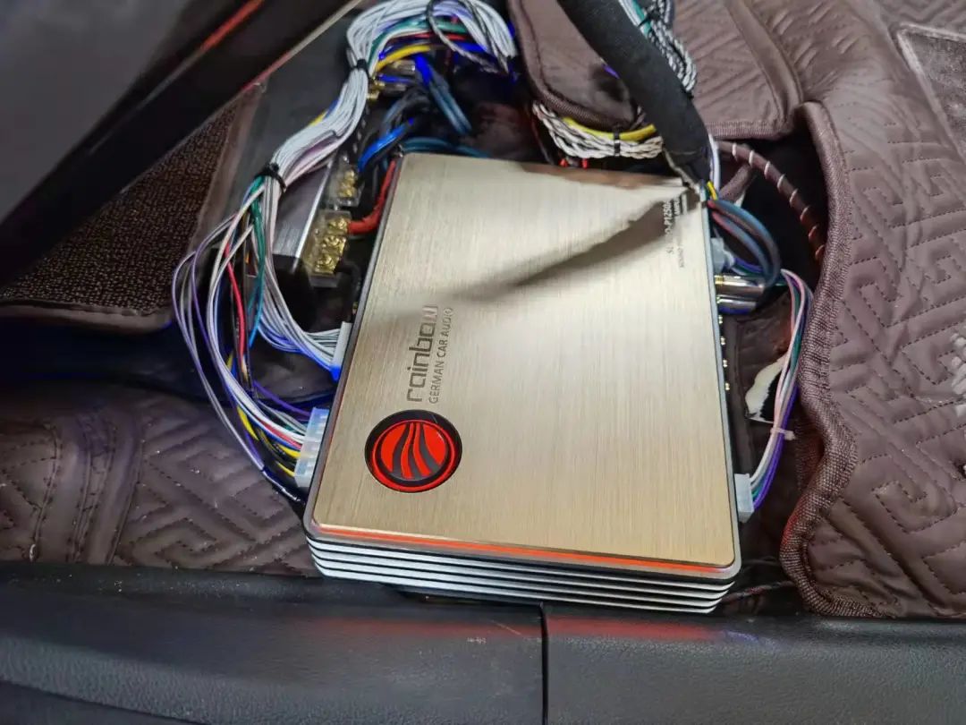 现代胜达升高2.5寸套件,现代胜达三色标