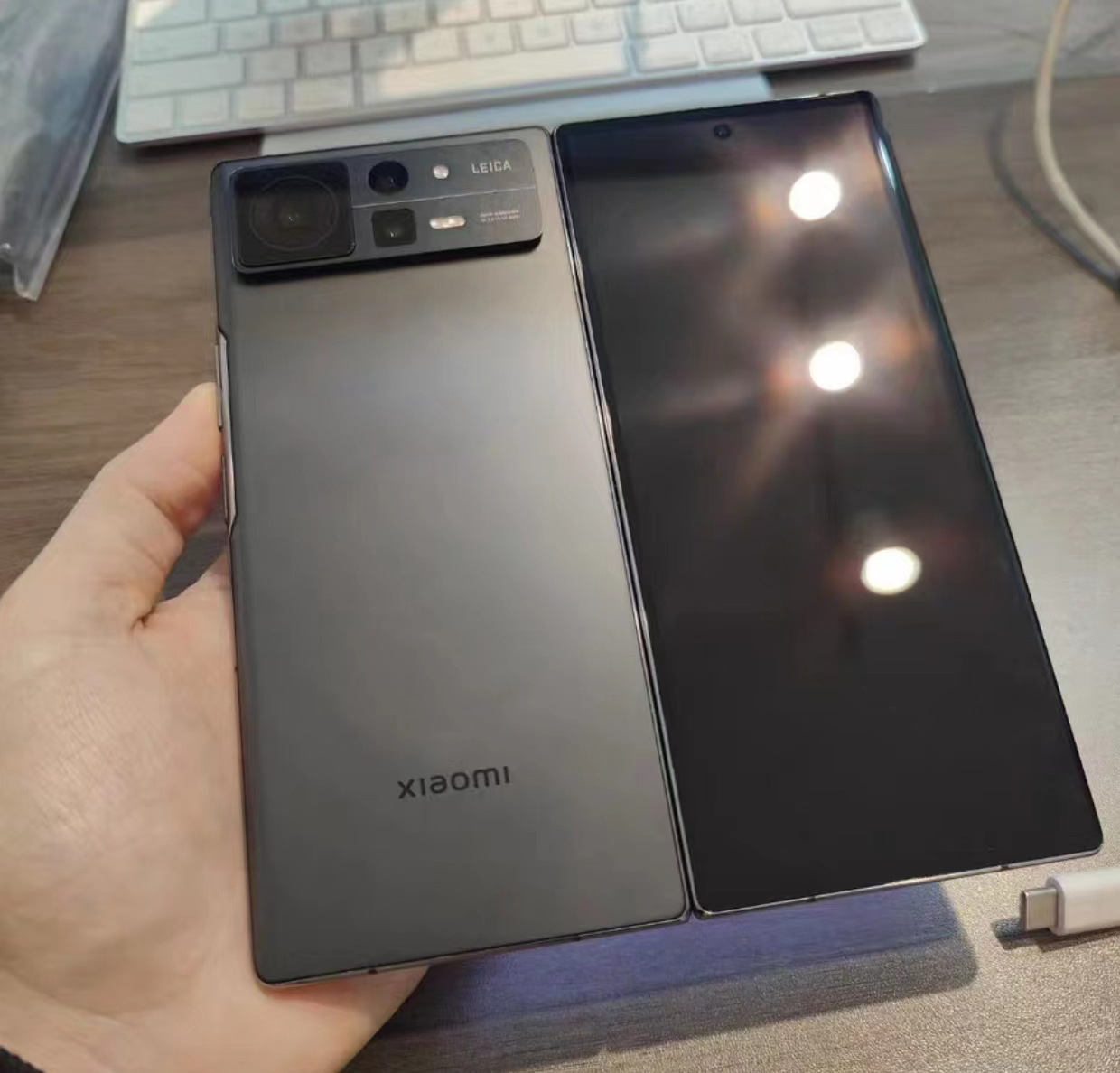 小米折叠屏mixfold2值得入手吗,2000元买小米mixfold