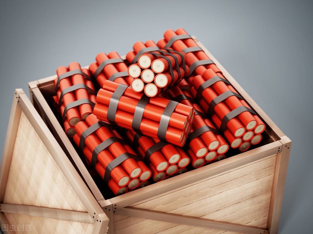 坐飞机带的行李箱不能超过几公斤,坐飞机行李箱允许带多少公斤东西