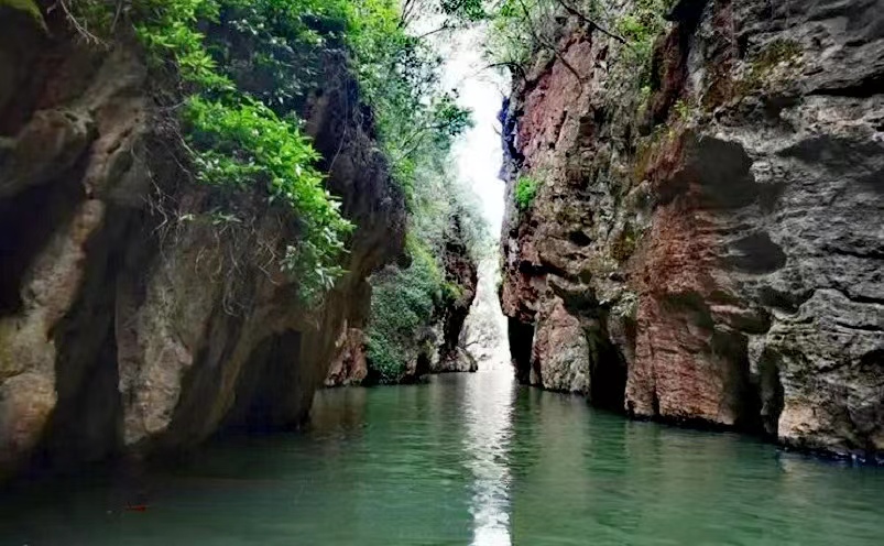 昆明旅游必去十大景点有哪些,昆明市区必玩旅游景点排名前十