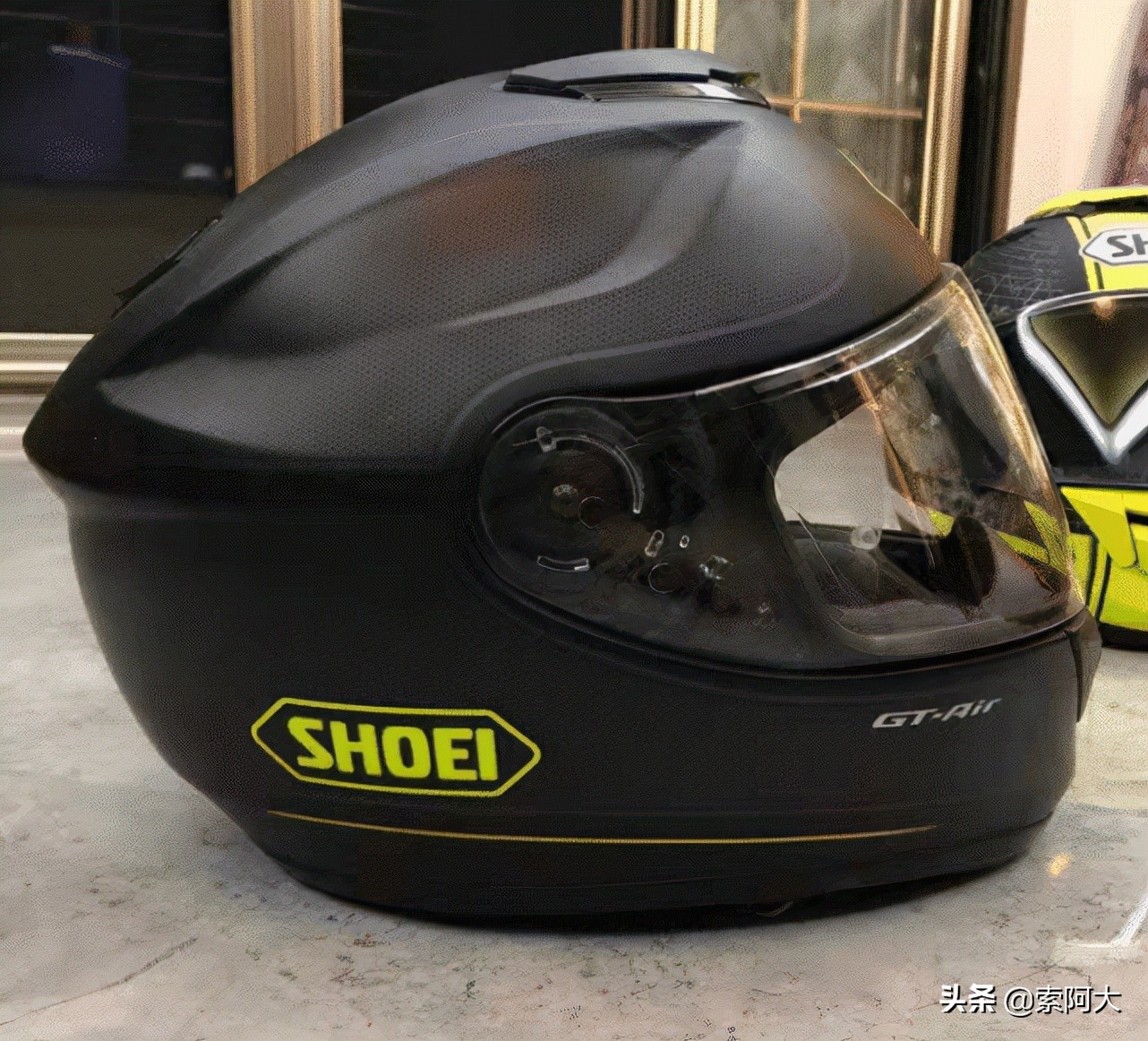 摩托车头盔哪个最安全,如何辨别摩托车头盔的质量好坏