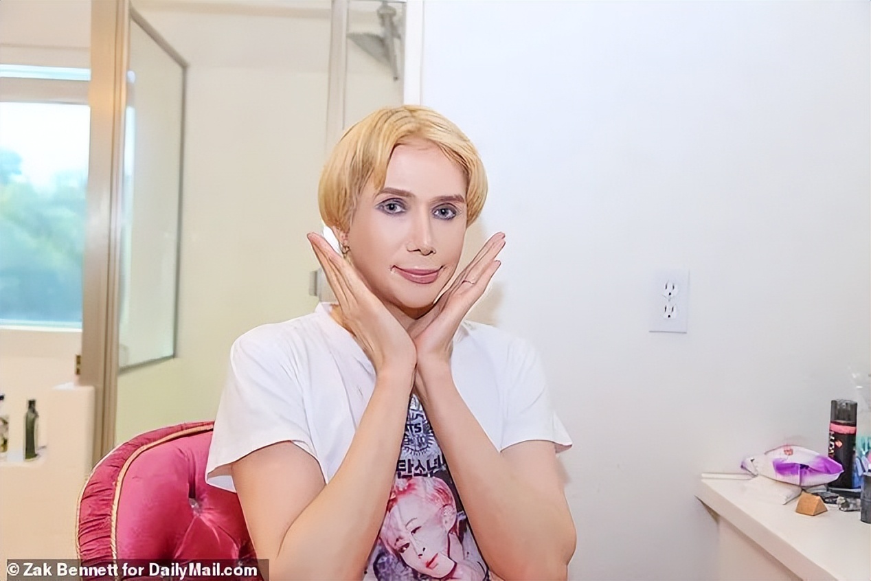 白人网红整容韩国人,白人网红整容18次