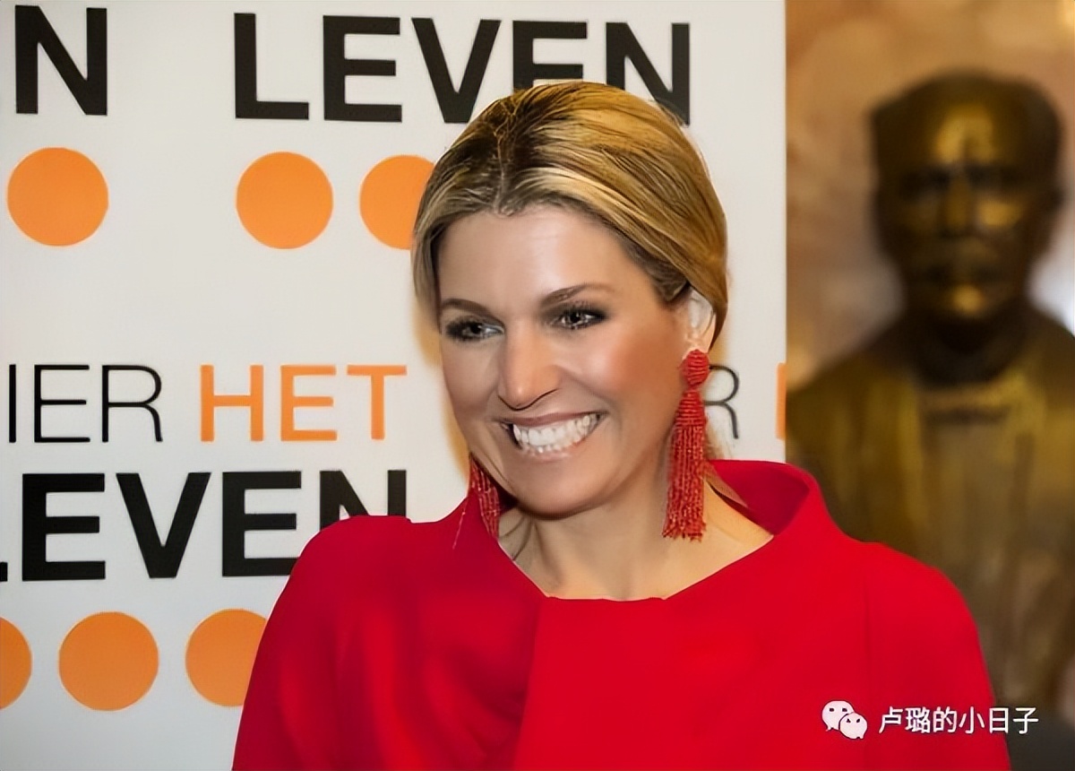 一对耳环价值36万,一对耳环一百万