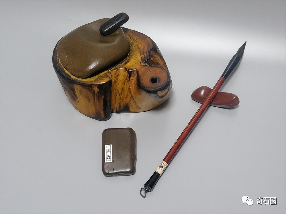 “带窝窝的石头”入围作品展播