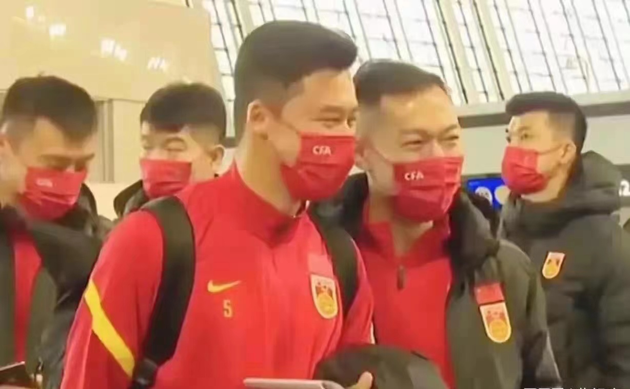 虎年元宵晚会23个节目近百位明星演员参演中国女足才是最棒的