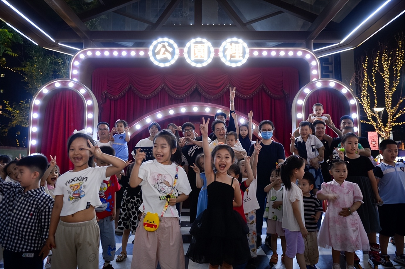 【加快建设国际消费中心城市】特色商业街区篇之六：这个公园式街区，藏着年轻人“向往的生活”