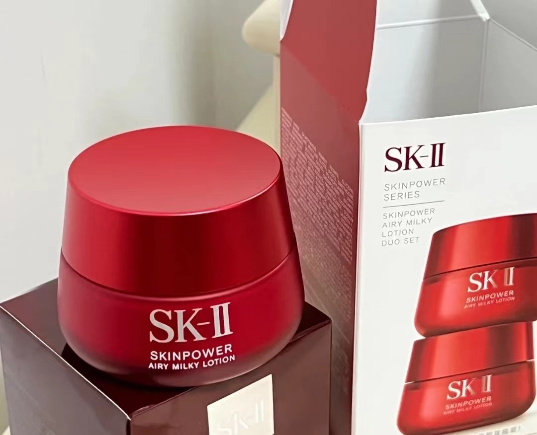 资生堂雅诗兰黛面霜怎么选择 (雅诗兰黛胶原霜和资生堂悦薇面霜)