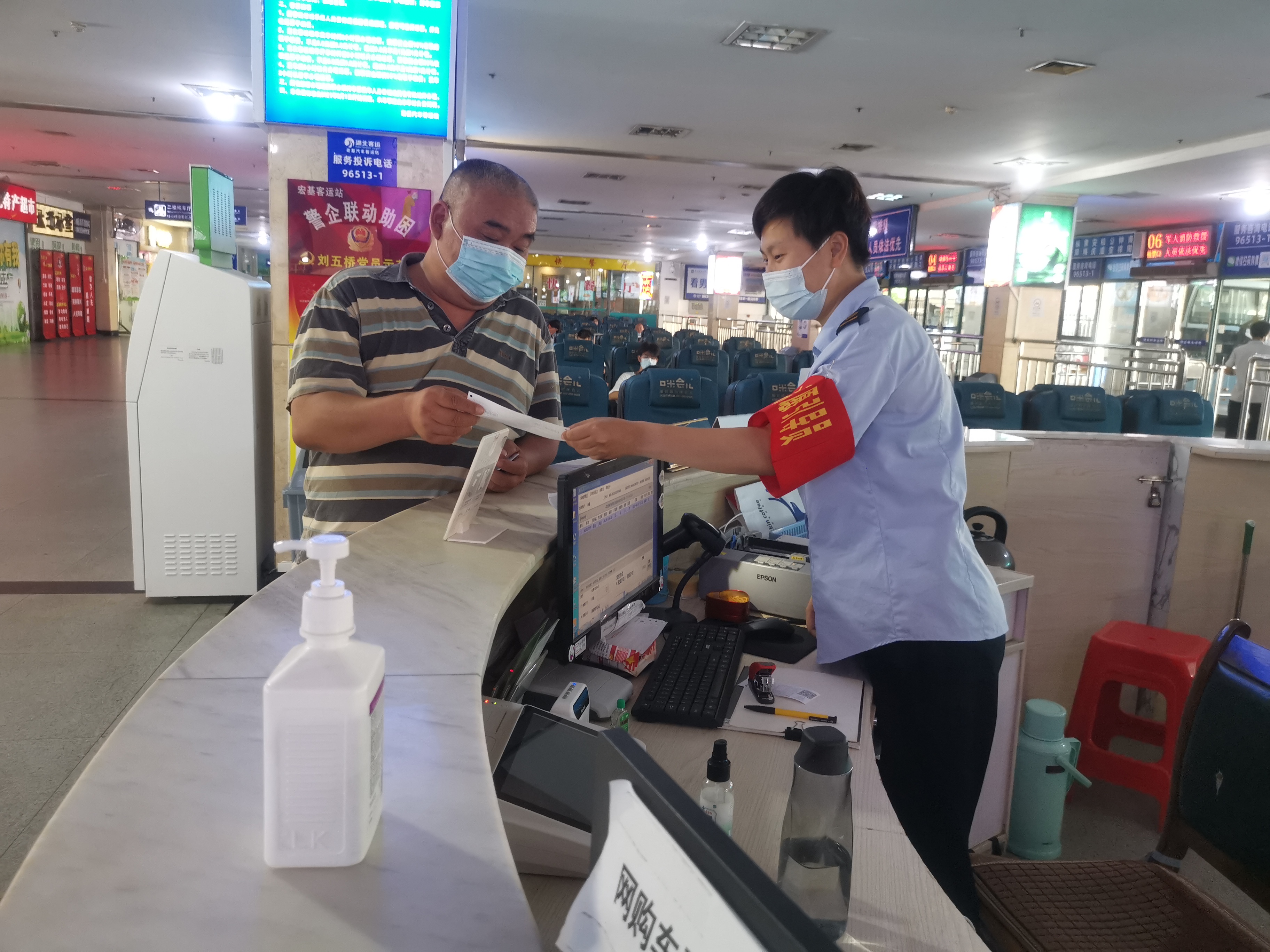 火车站高度重视高温天气,客运段防暑降温时间