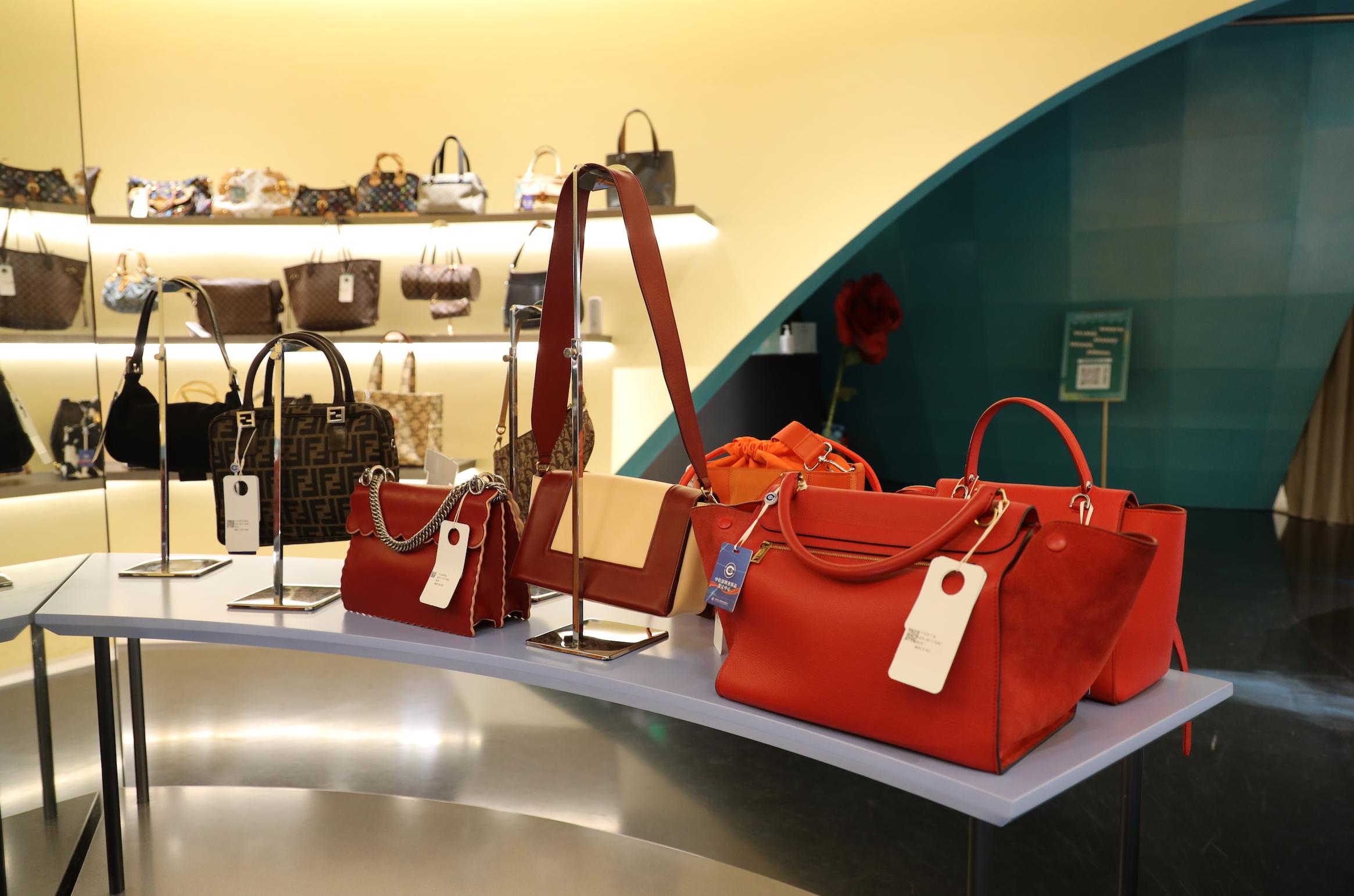 鉴定是产业核心，monopro助力构建二手奢侈品健康生态