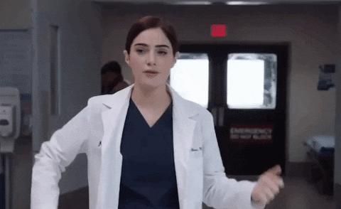 身体不舒服到医院怎么跟医生说,生病看医生的英语对话