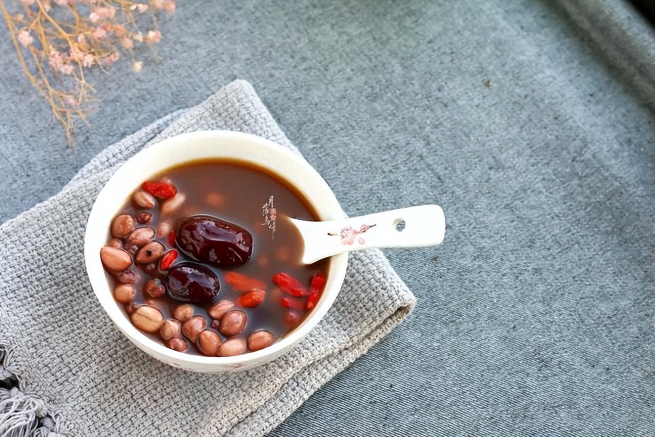 月经量少两三天就没了怎么调理呢,月经量少两三天就没了要如何用药