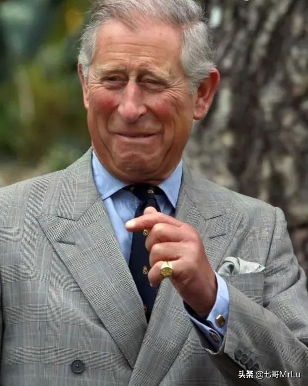 男人戒指：权力有多大，我就有多美