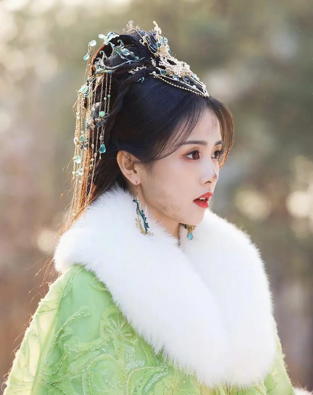 长月烬明孙珍妮白鹿同框是哪一集,长月烬明陈都灵与白鹿路透