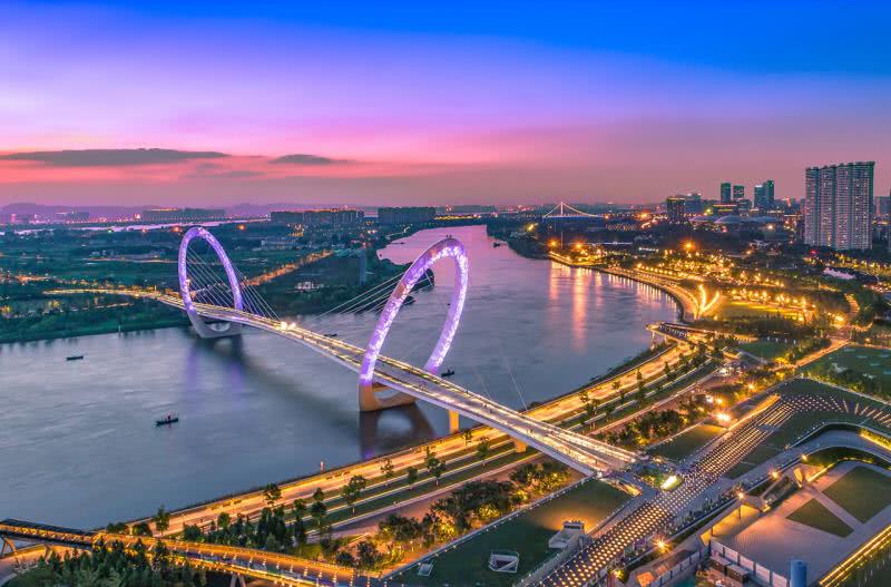 揭秘南京人被收割专题-没产权的格子铺