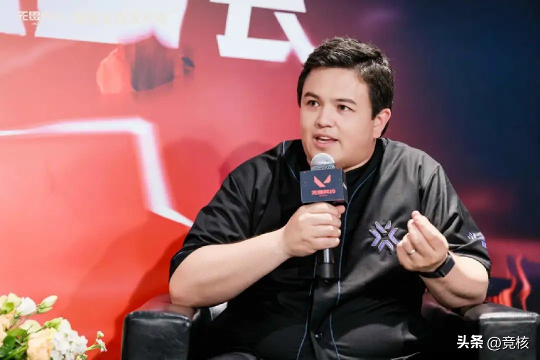 拳头无畏契约跟腾讯的不一样,拳头官方说无畏契约冠军套