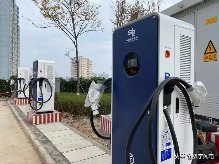 全面铺开充电设施建设,南部县150亿投资