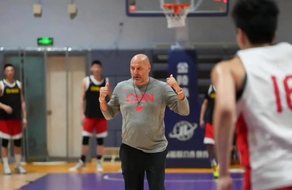 男篮队员谈李凯尔,男篮归化球员李凯尔打亚运会吗