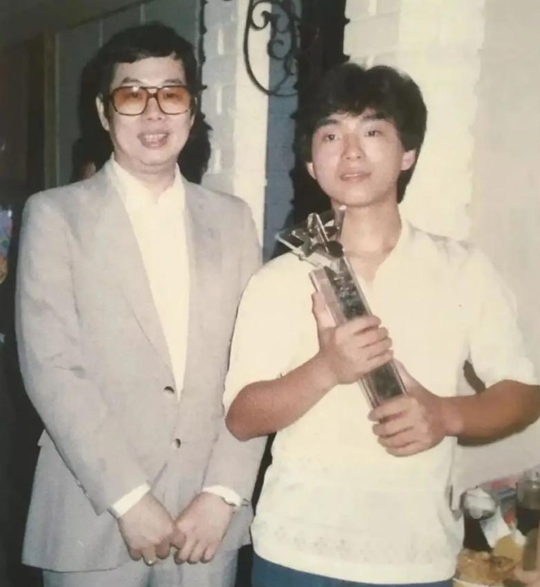 吕方张学友双星,吕方张学友1986双星演唱会现场版