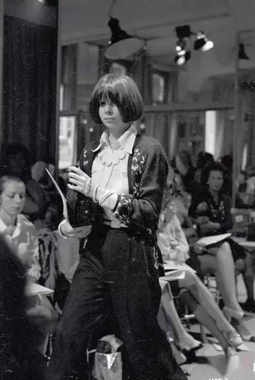 时尚女魔头插曲,时尚女魔头原版