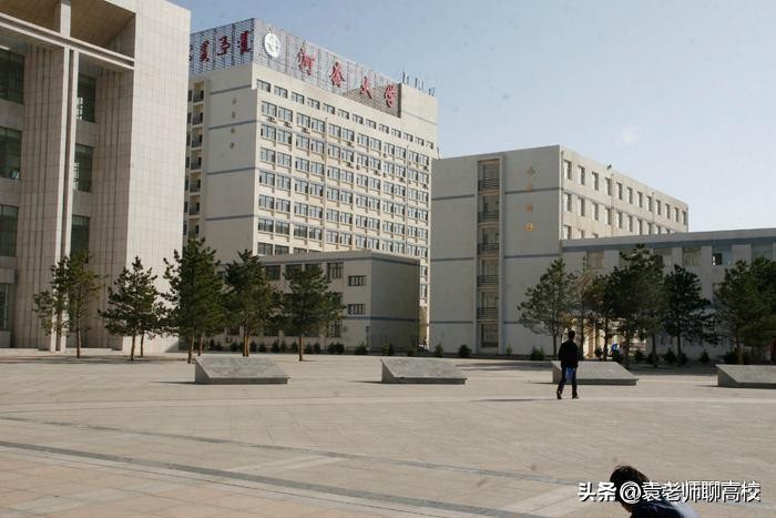 呼伦贝尔学院和内蒙古民族大学,呼伦贝尔学院和赤峰学院