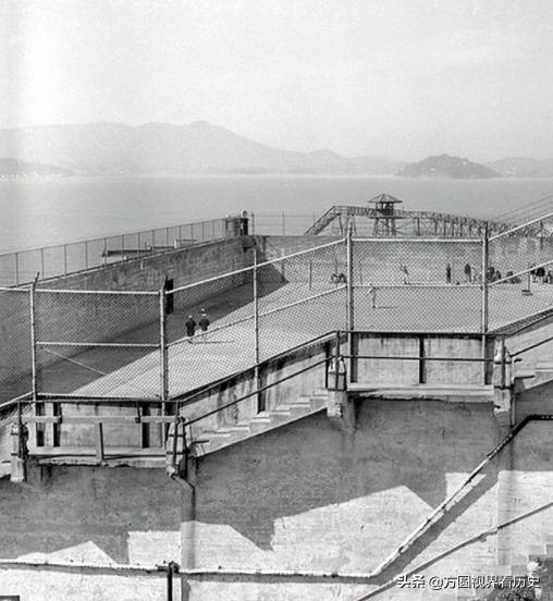 美国监狱食堂图片,美国恶魔岛监狱图片