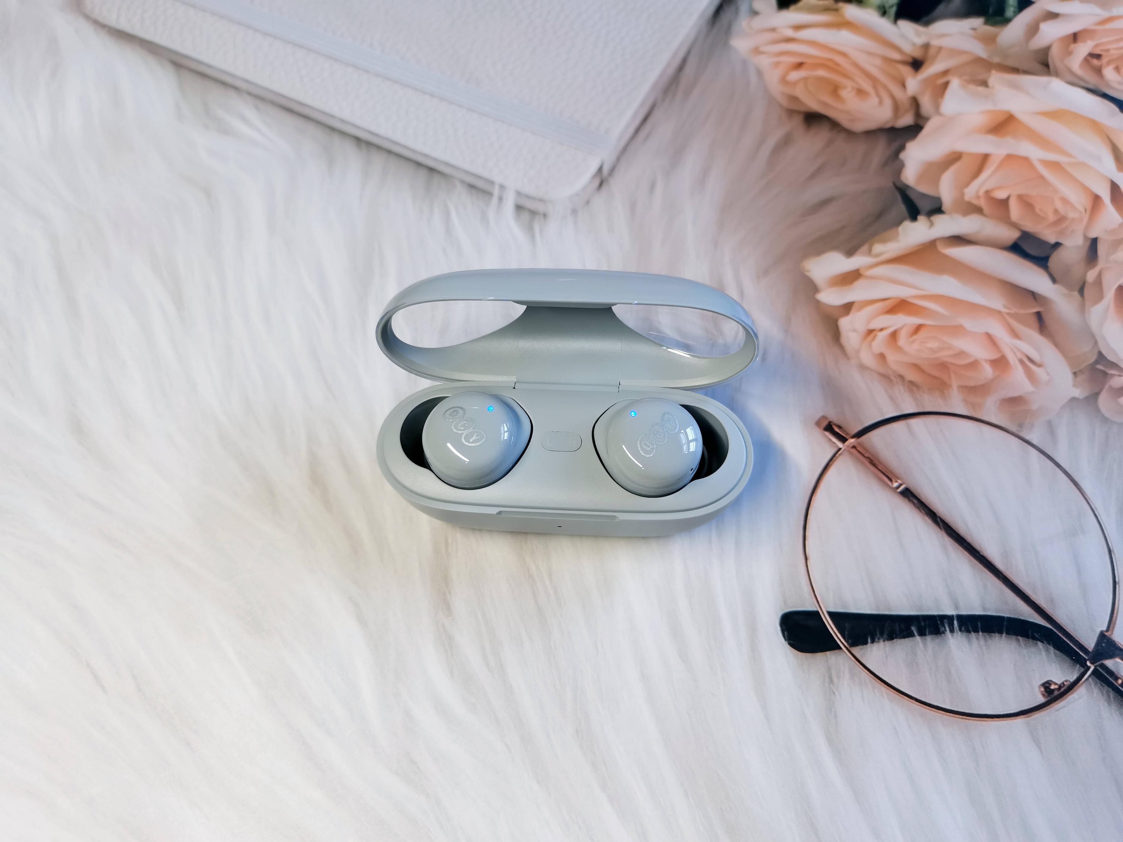 中端蓝牙耳机推荐性价比高排行榜,千元级的无线蓝牙耳机推荐