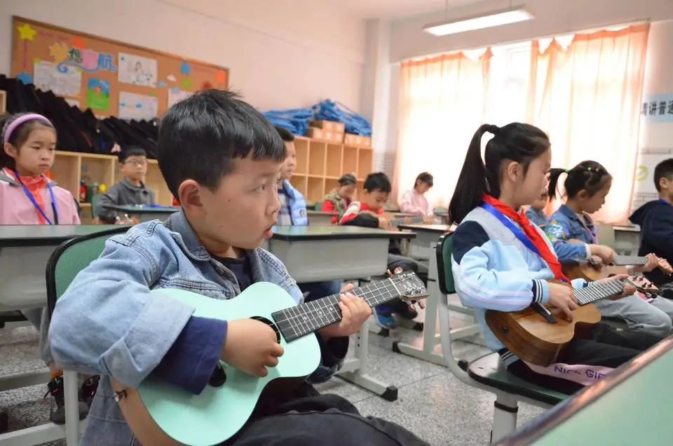 成都小学周末素质拓展营重开,动静结合活动