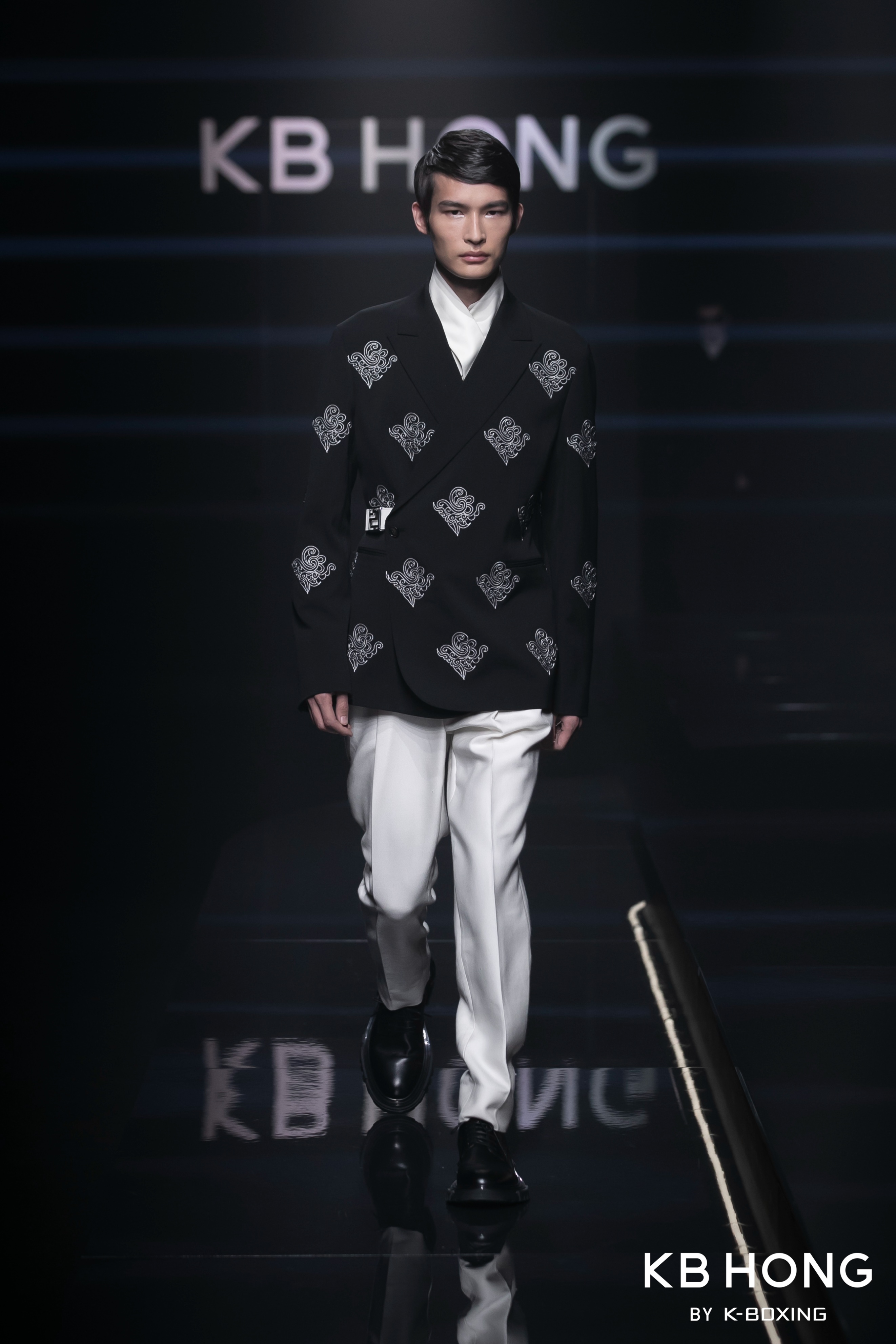 劲霸男装第四次登陆米兰时装周官方日程先声中国力量引领当代男性“悦己”东方美