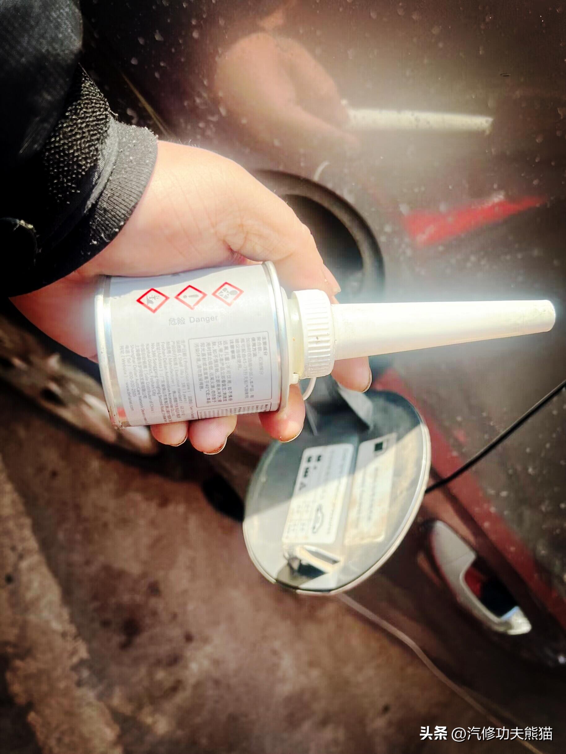 父亲老车翻新修复,父亲去世留下了的车去翻新