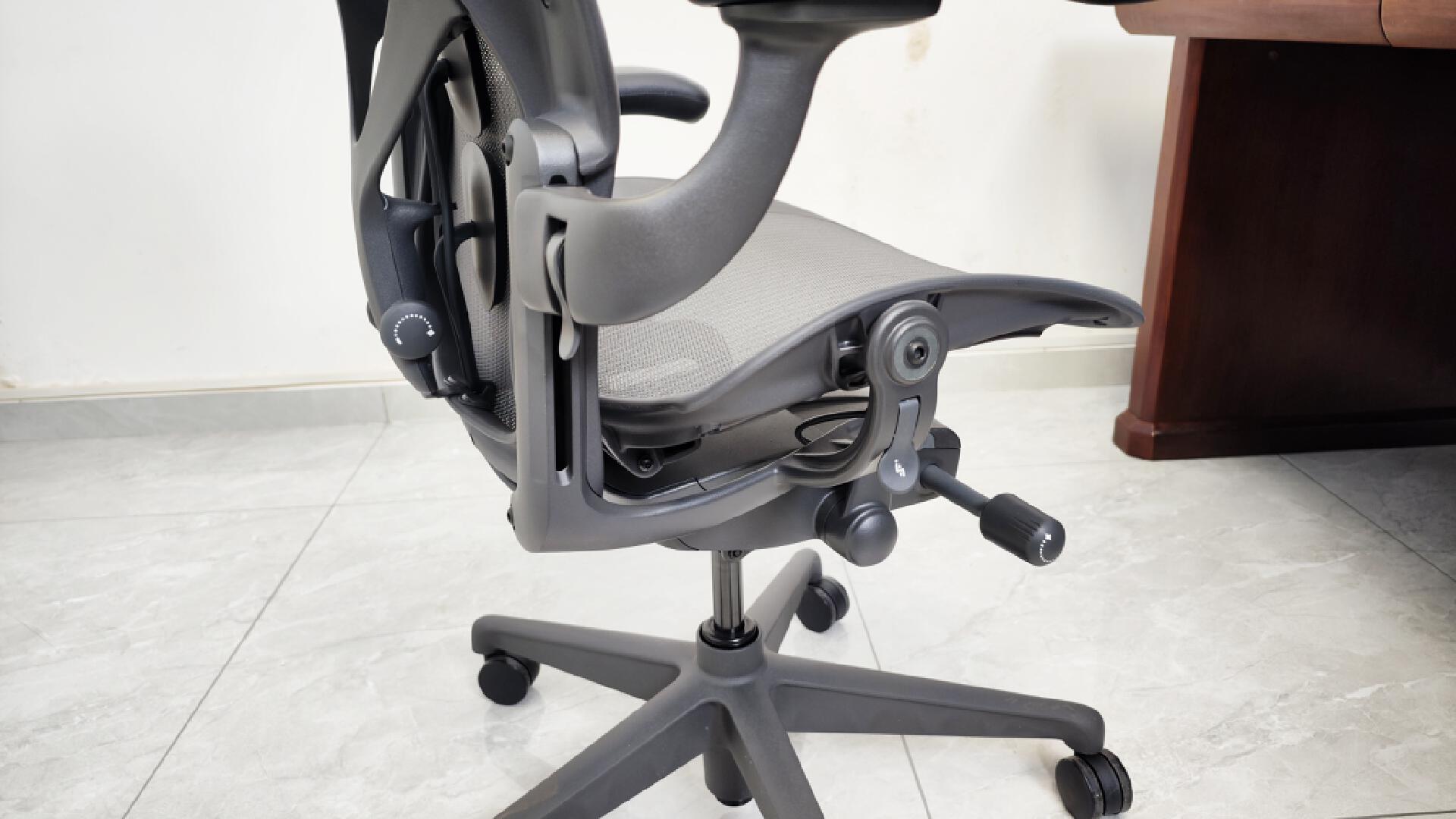 椅子推荐人体工学椅测评,适合上班族的护腰椅