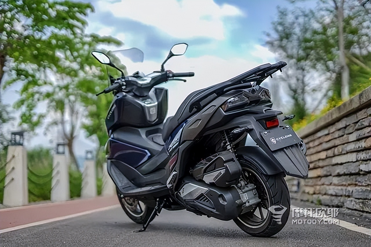 250cc踏板算不算大排量,哪款三万以内250cc踏板值得入手