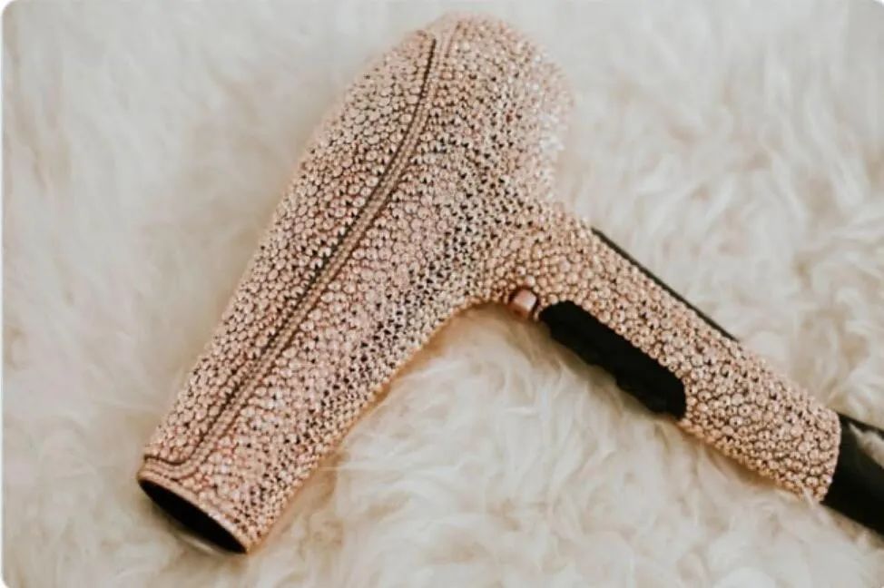 只坑有钱人大赏！哈哈哈哈穷人看了笑哭……