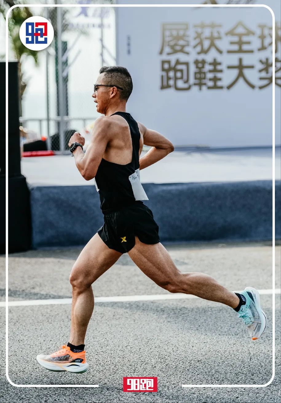 尹顺金巅峰照片,尹顺金的跑姿