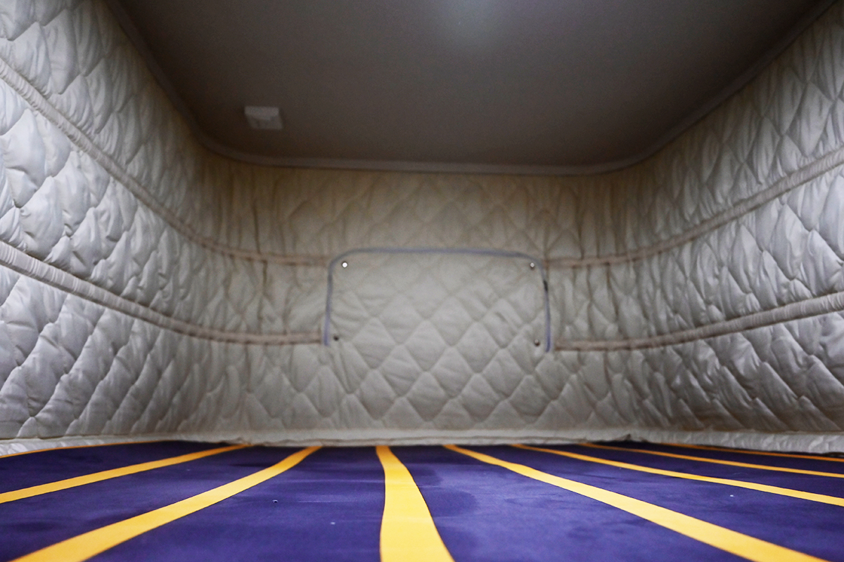 升顶b型房车可睡六人,升顶4座旅居车