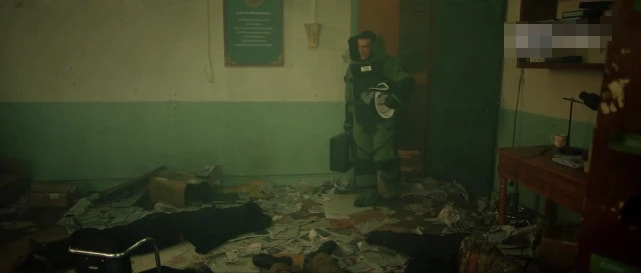 这部网大上线就热度第一,口碑却两极分化,堪称低配《拆弹专家》