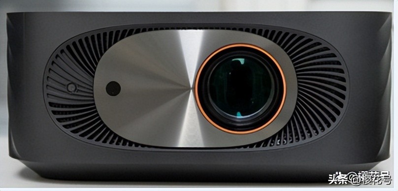 联想小新100,联想小新100p智能投影仪
