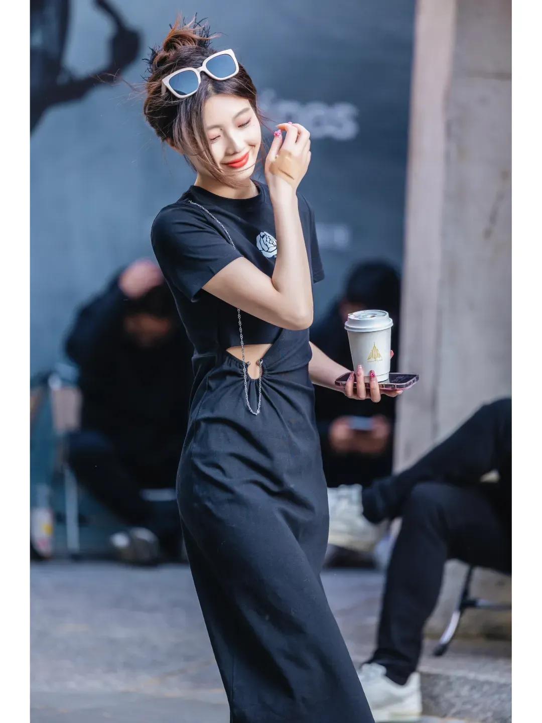 上海街拍美女小姐姐,上海女生街拍穿衣服搭配