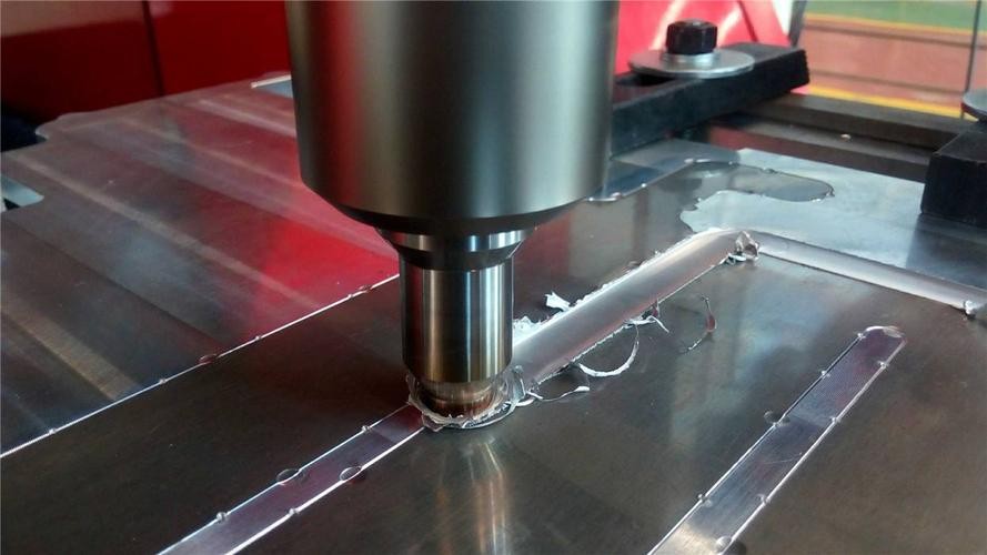 摩擦搅拌焊接钢和铝通过发泡容易拆卸和分离