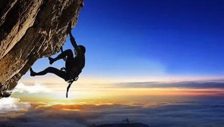 人要懂得知足不能眼高手低,人一定要脚踏实地切忌好高骛远