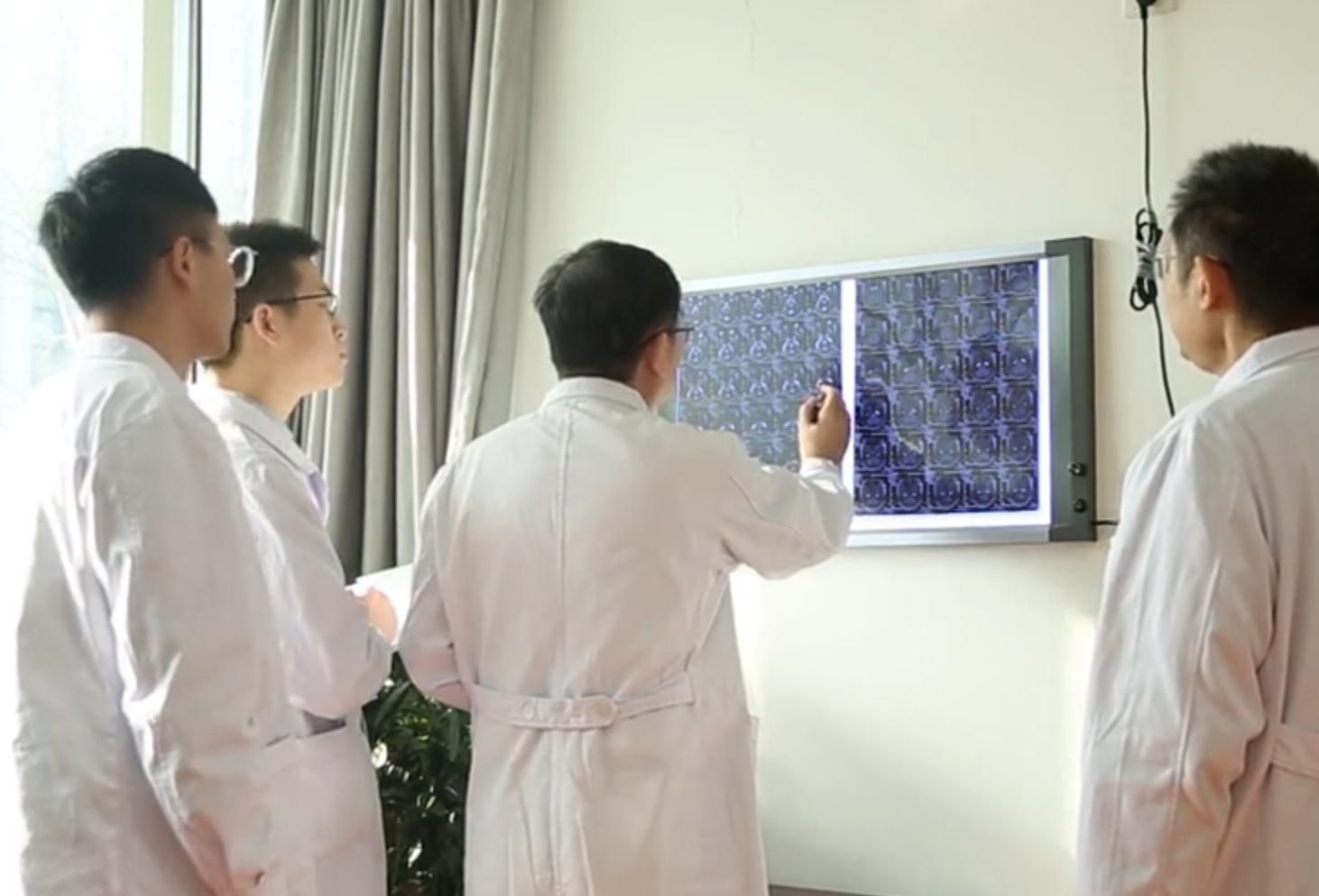 婴儿轻度脑积水是什么原因引起,新生儿轻微脑积水怎么治