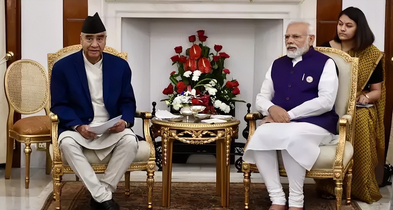 与中国接壤的尼泊尔地区,中国与印度相邻的尼泊尔