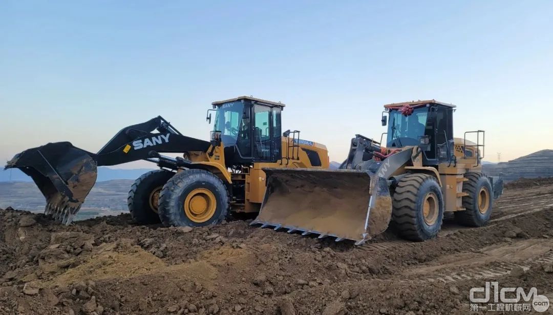 三一装载机955和956有什么区别,三一sw995k装载机操作教程