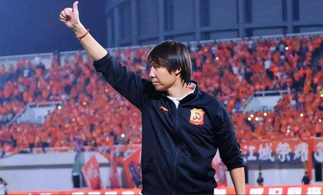 媒体报道李铁,曝李铁与足续约至2026年